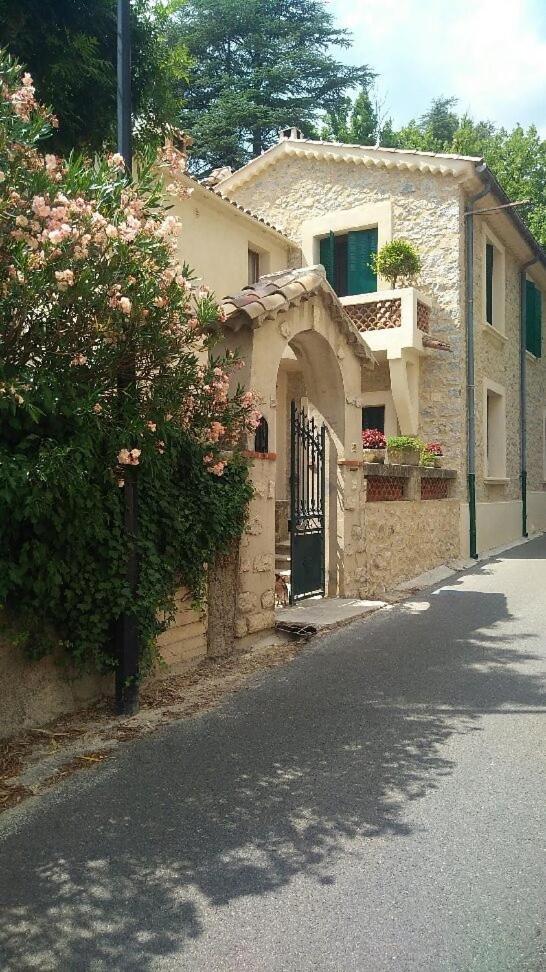 Le Jardin Apartment Gréoux-les-Bains Exterior foto